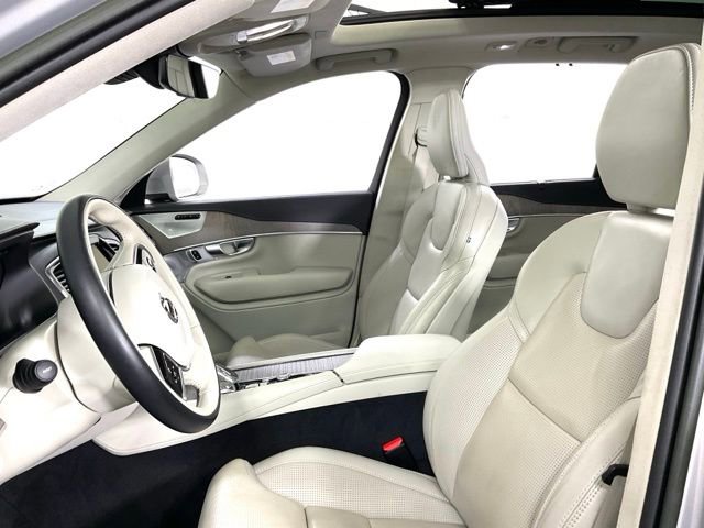 Used 2023 Volvo XC90 T8 Ultimate image 30
