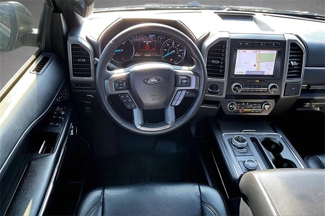 Used 2020 Ford Expedition XLT w/ Equipment Group 202A image 3
