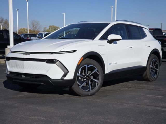 New 2026 Chevrolet Equinox EV LT image 2