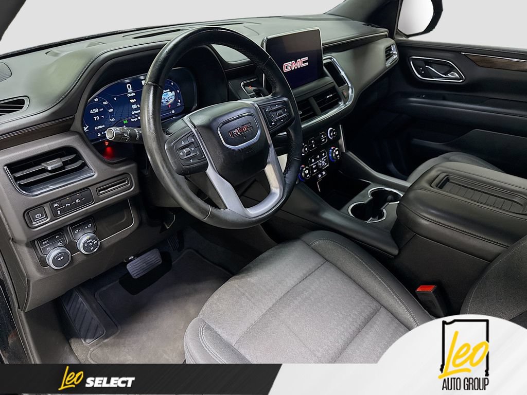 Used 2023 GMC Yukon SLE w/ Gmc Pro Safety Plus Package AWD/4WD image 12