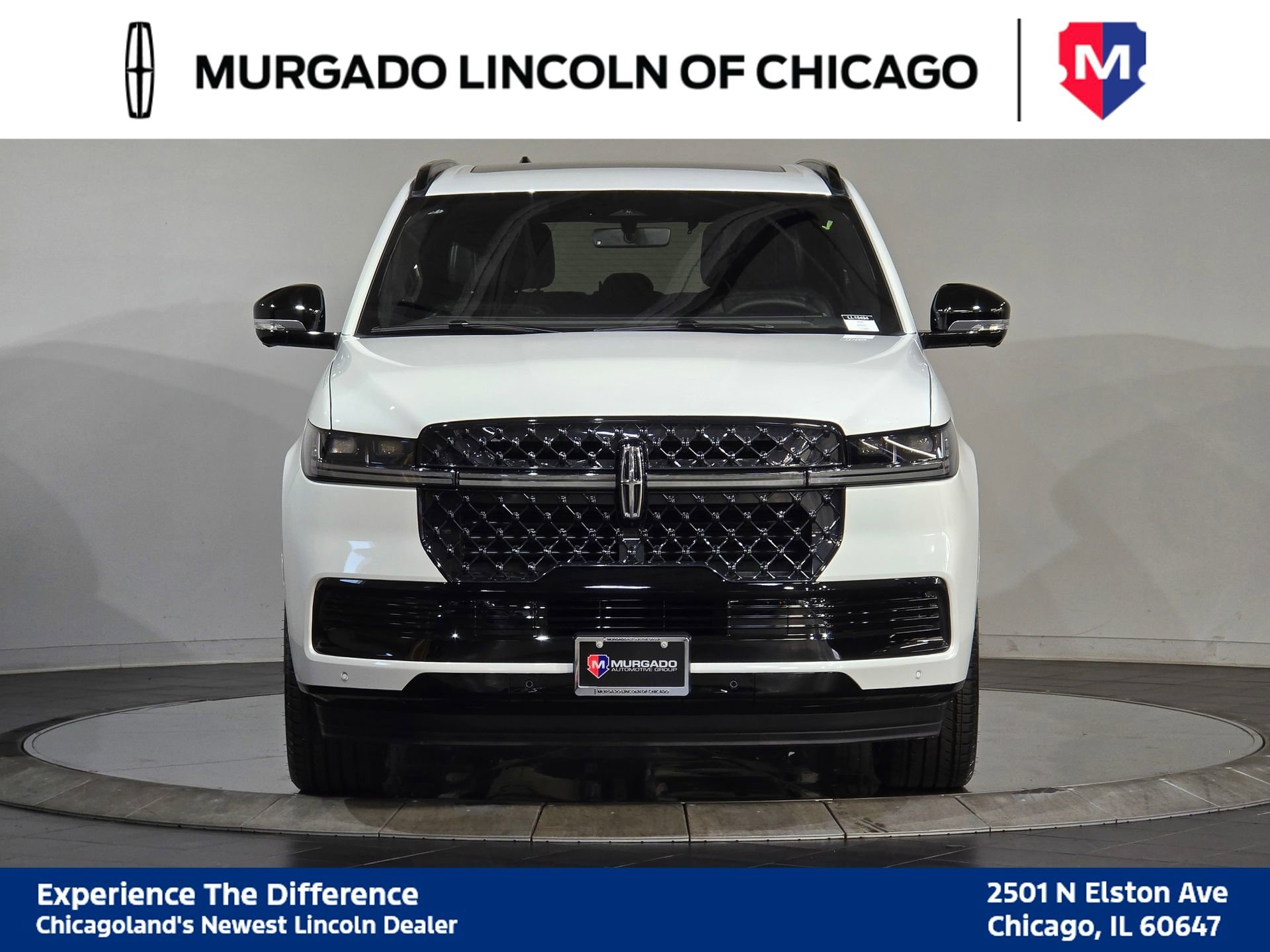 New 2025 Lincoln Navigator Reserve image 3