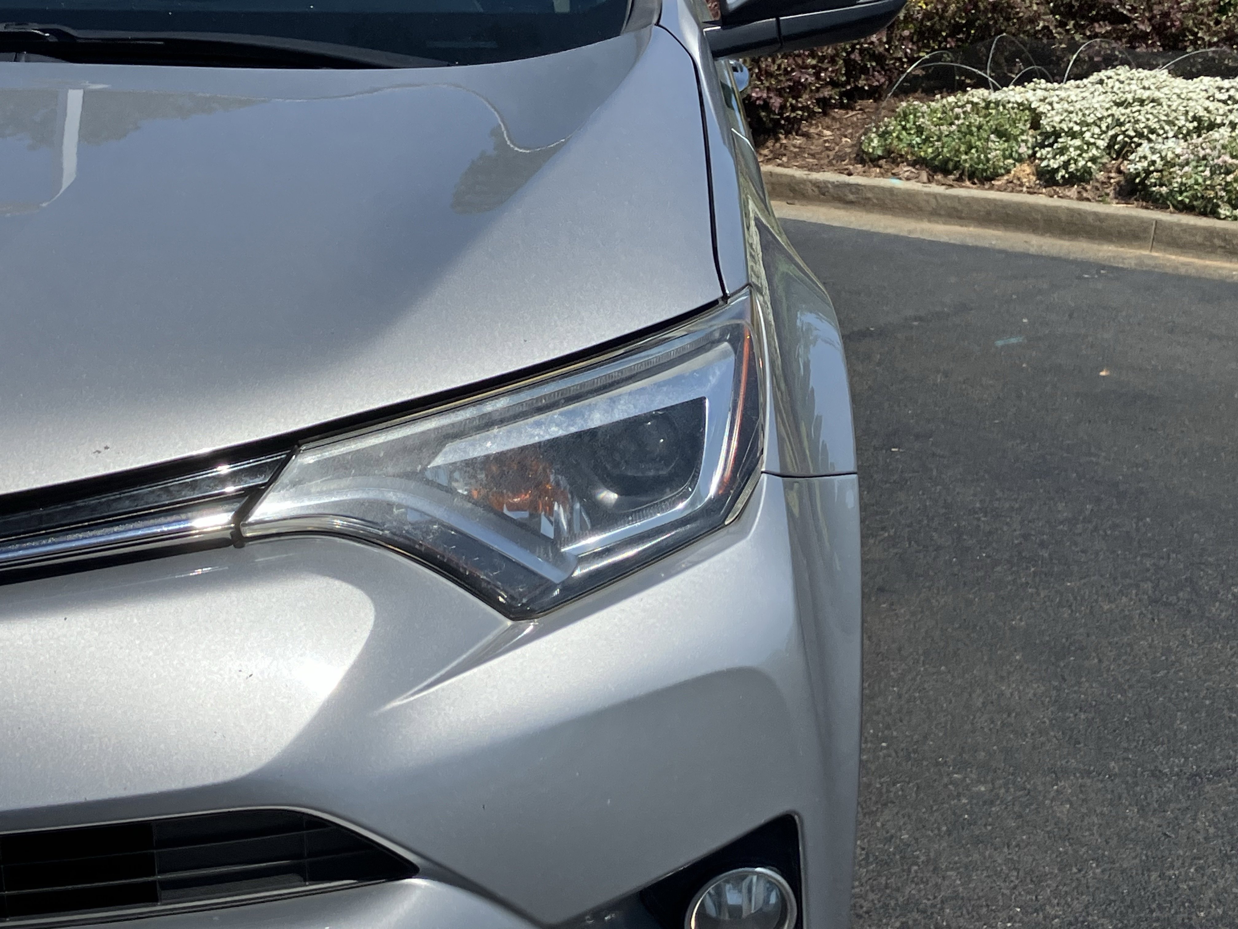 Used 2016 Toyota RAV4 Limited FWD image 5