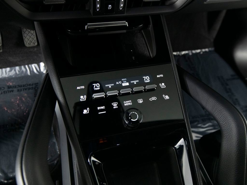 Certified 2025 Porsche Cayenne Coupe image 29