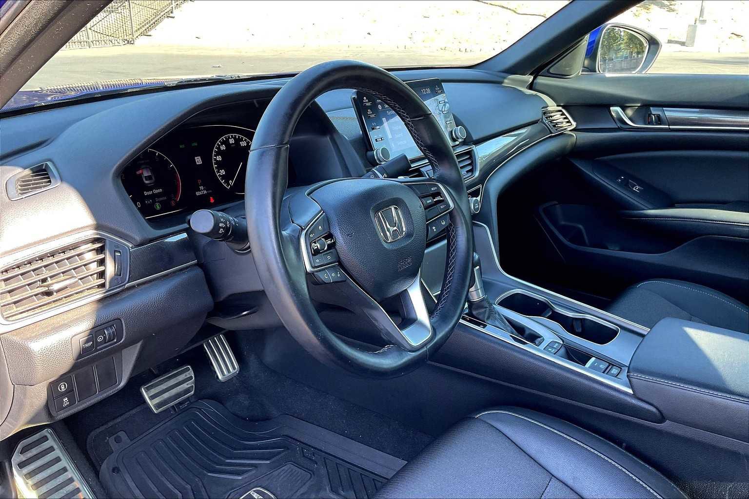 Used 2020 Honda Accord Sport image 17