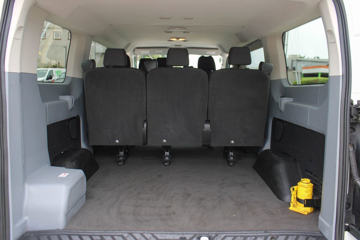 Used 2019 Ford Transit 150 XLT image 25