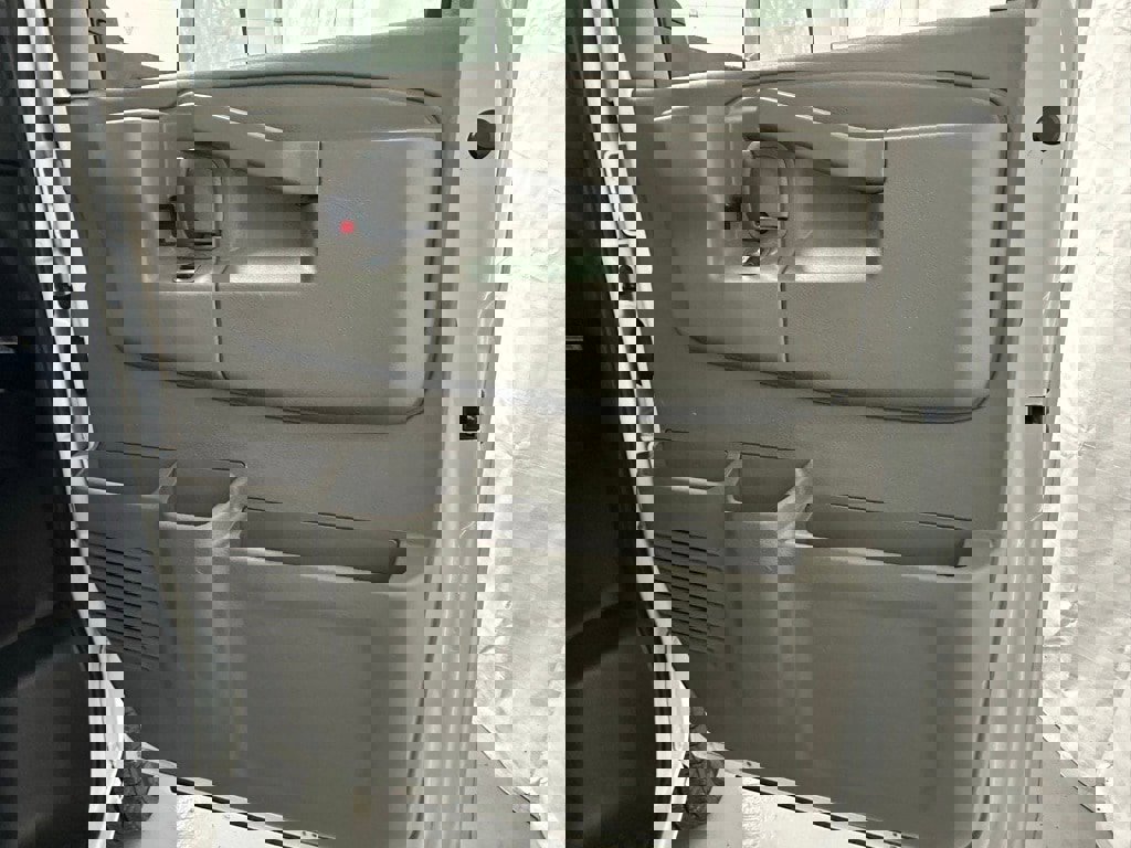 Used 2022 Chevrolet Express 3500 w/ Power Convenience Package image 38