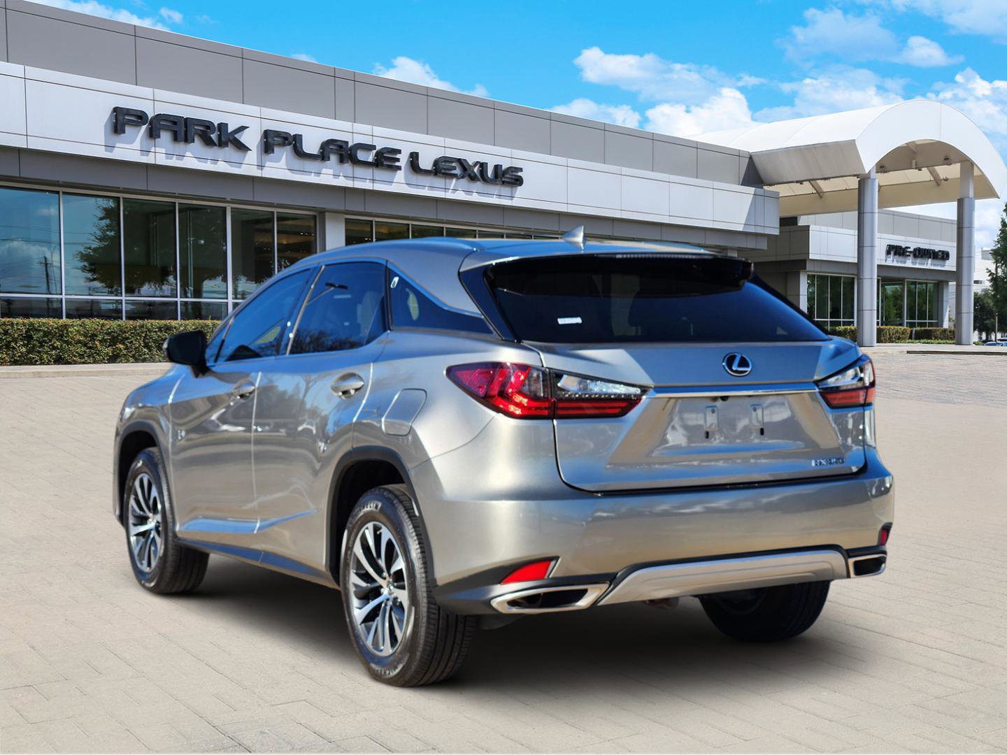 Certified 2022 Lexus RX 350 FWD w/ Premium Package image 4