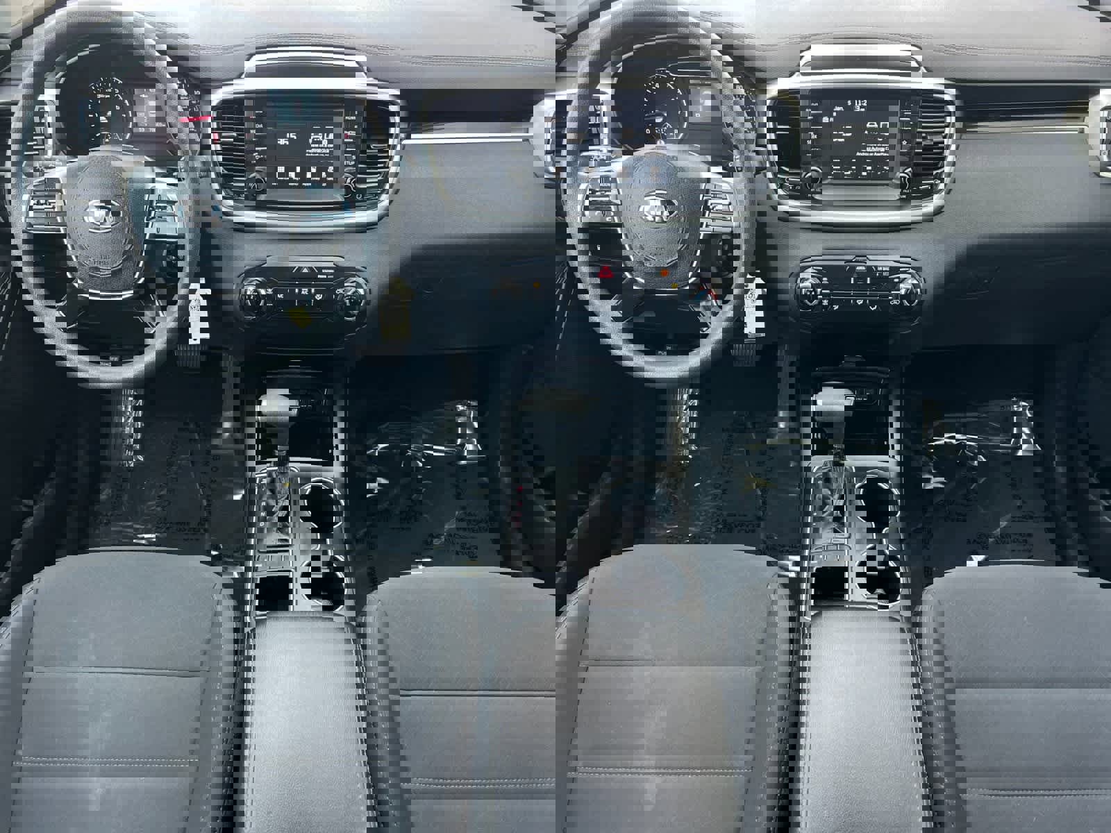 Used 2019 Kia Sorento L image 3