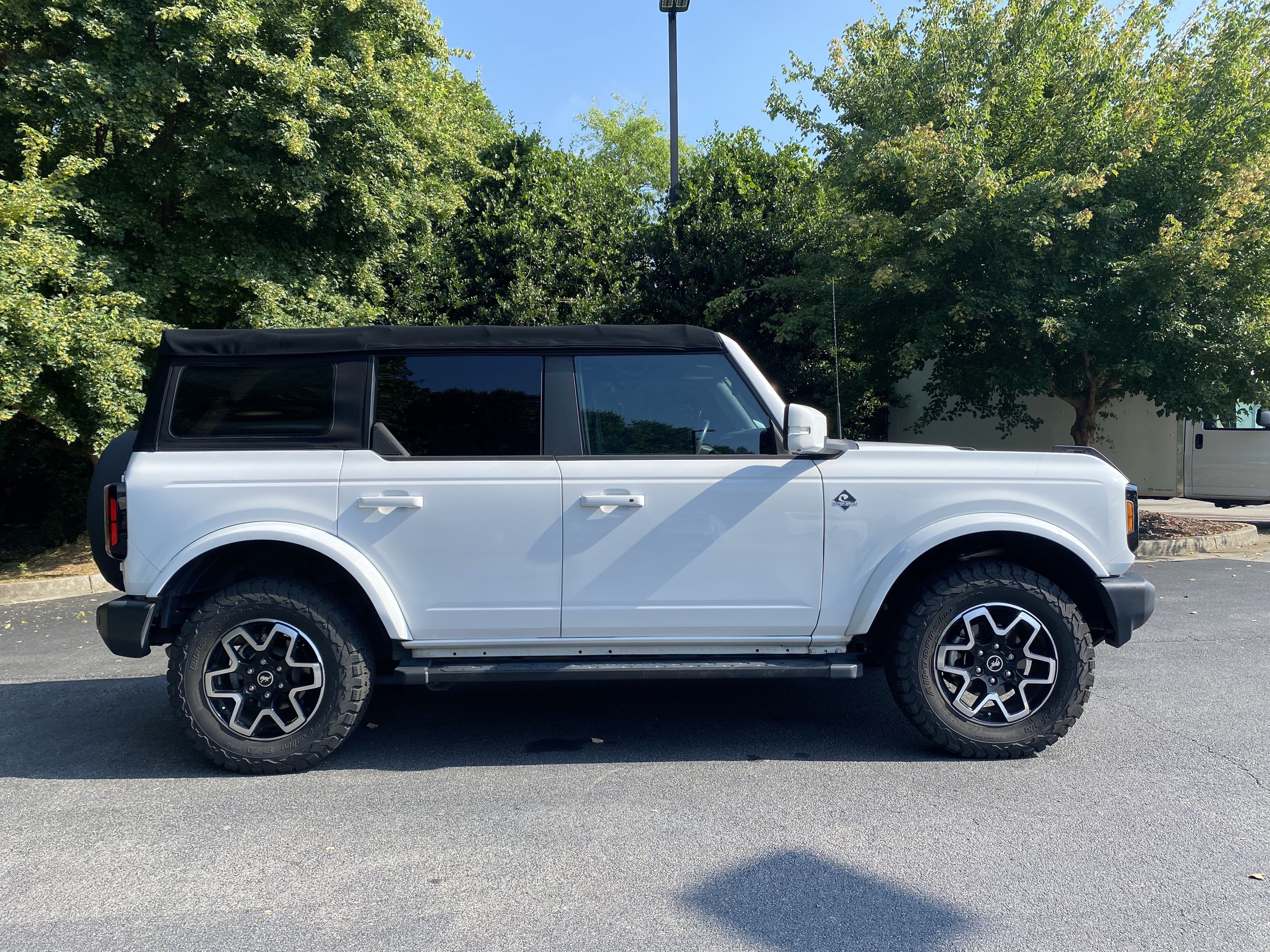 Used 2022 Ford Bronco Outer Banks AWD/4WD image 10