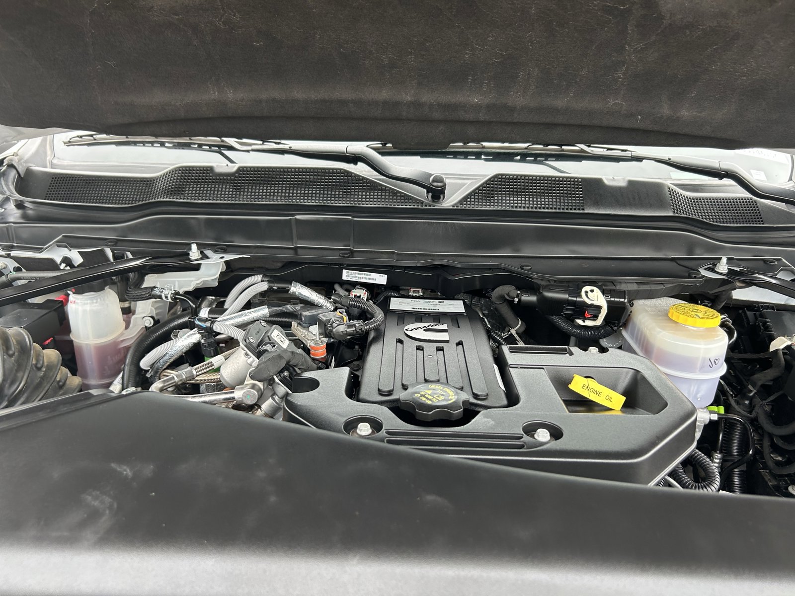 Used 2025 RAM 2500 Laramie image 33