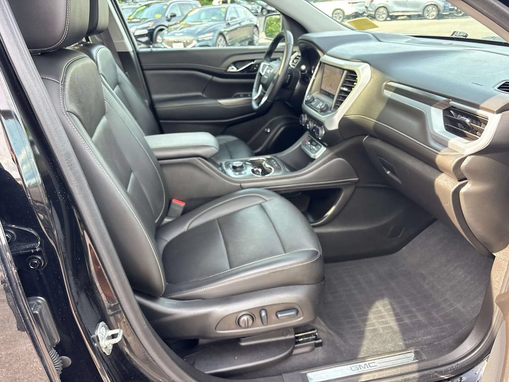 Used 2023 GMC Acadia SLT w/ Elevation Edition AWD/4WD image 18