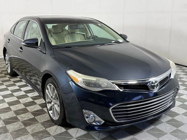 Used 2015 Toyota Avalon XLE Touring FWD image 9