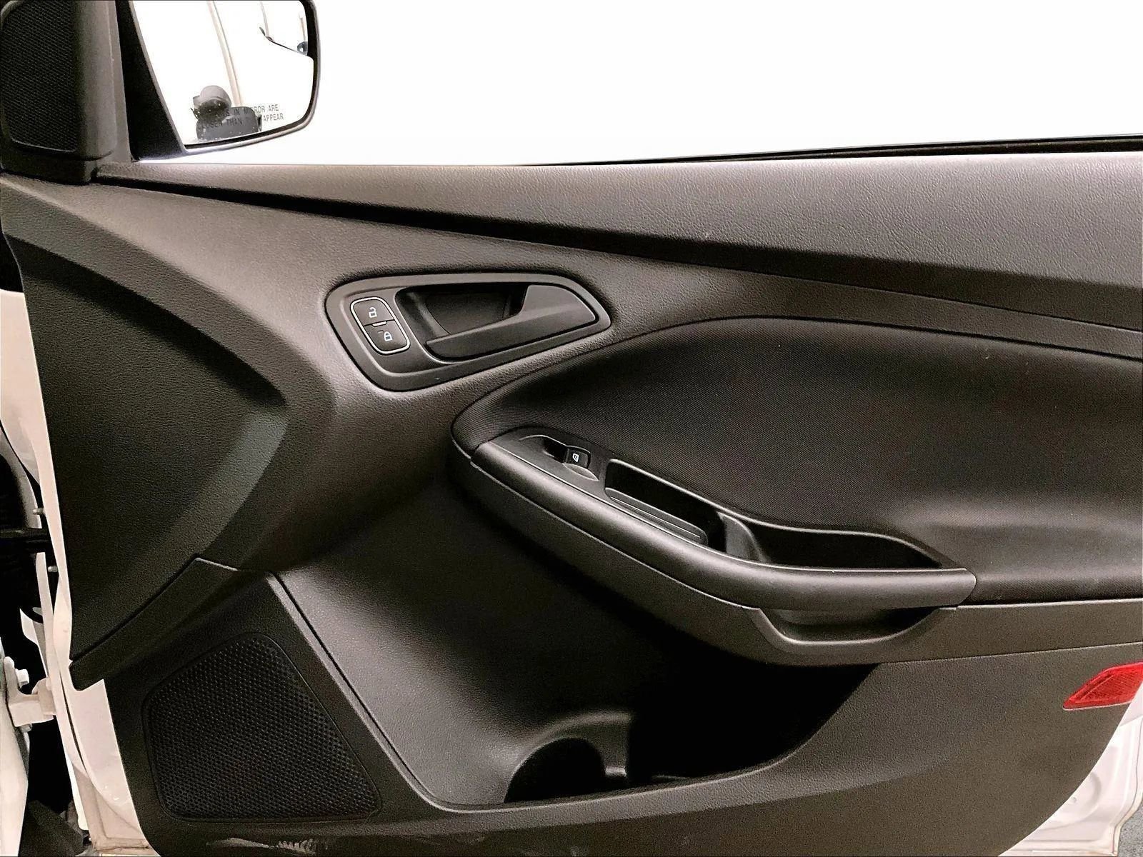 Used 2018 Ford Focus S FWD image 23