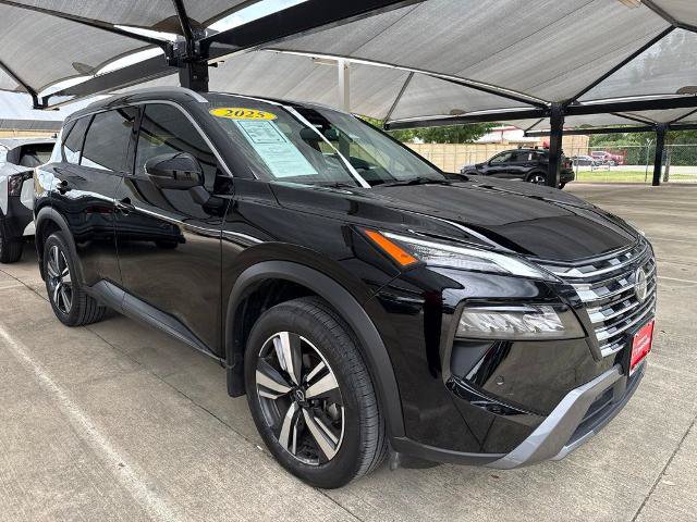 Certified 2025 Nissan Rogue SL AWD/4WD image 9