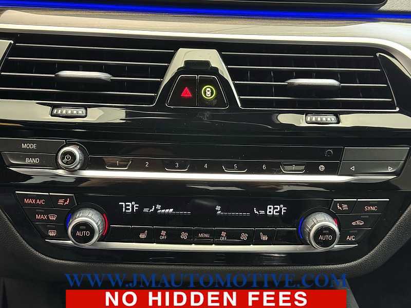 Used 2023 BMW 530i xDrive w/ Premium Package image 40