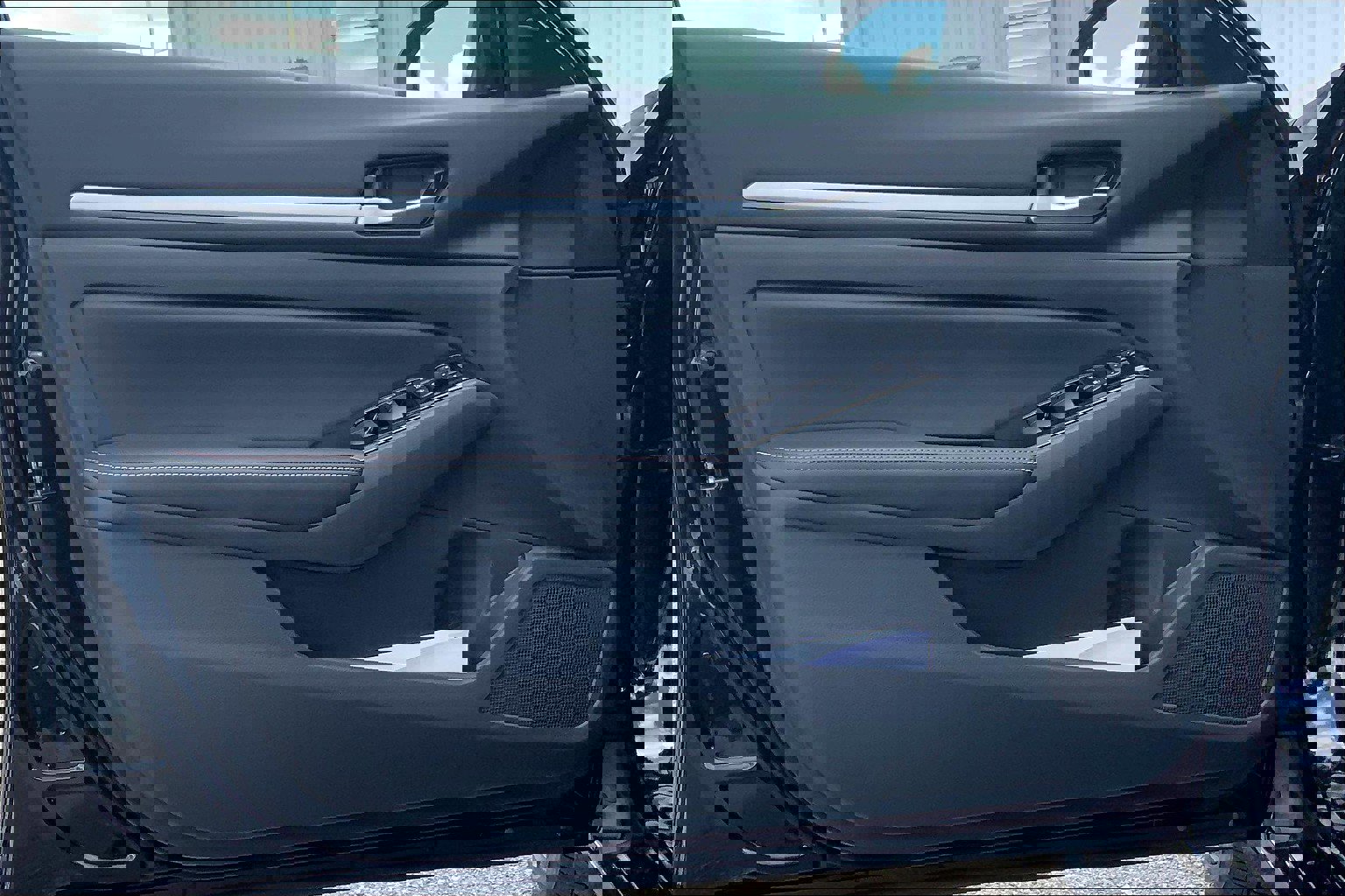 New 2025 Nissan Altima 2.5 SR image 18