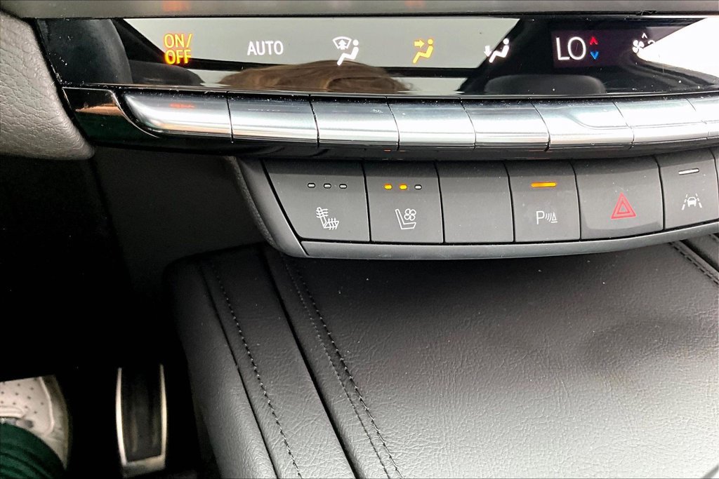 Used 2024 Cadillac XT4 Sport FWD image 24