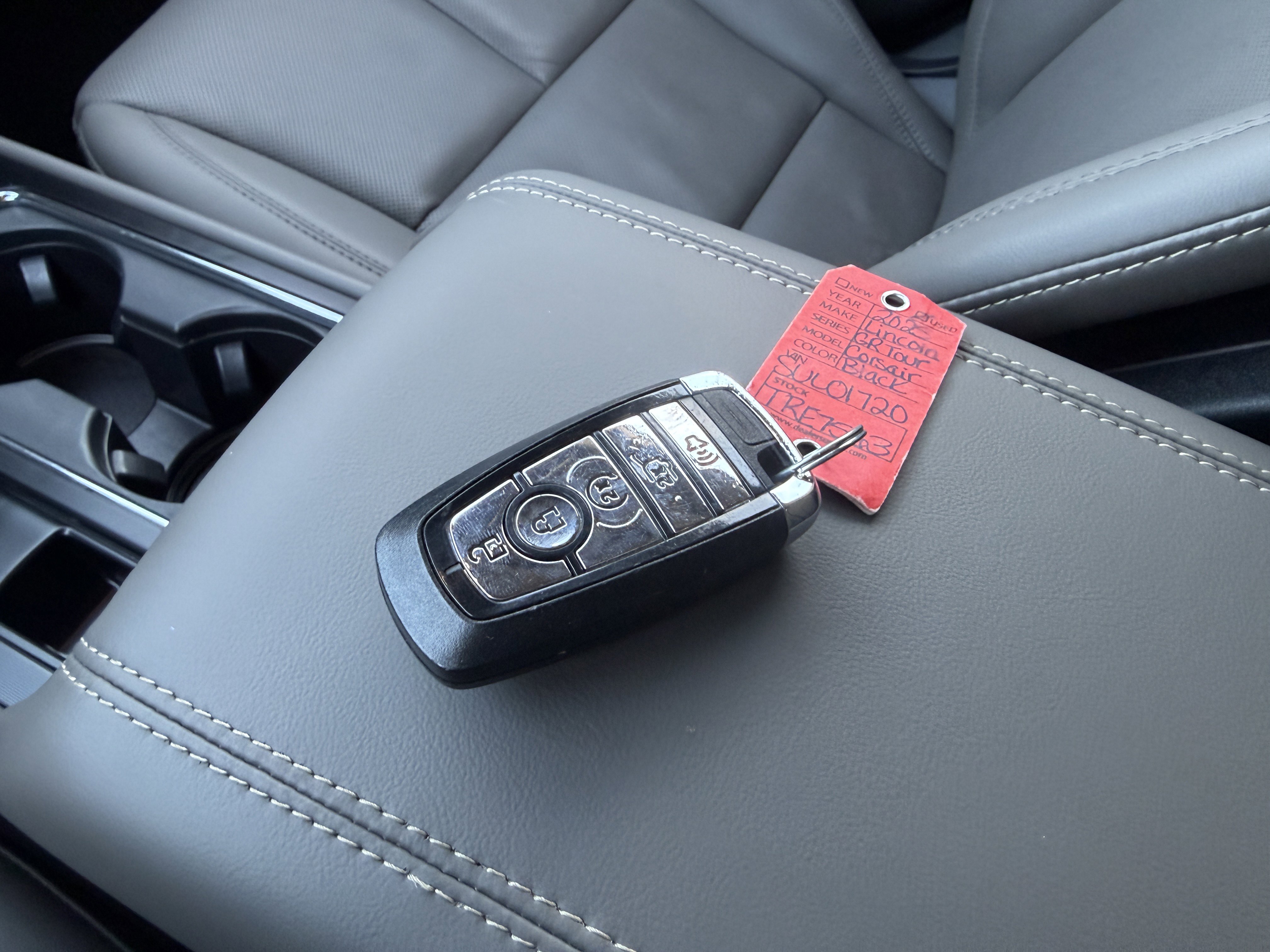 Used 2025 Lincoln Corsair Grand Touring w/ Equipment Group 301A image 12