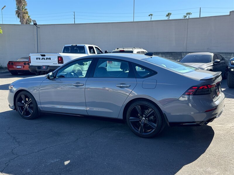 Used 2025 Honda Accord Sport-L image 11