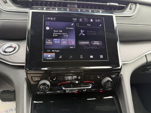 Used 2024 Jeep Grand Cherokee Altitude AWD/4WD image 24