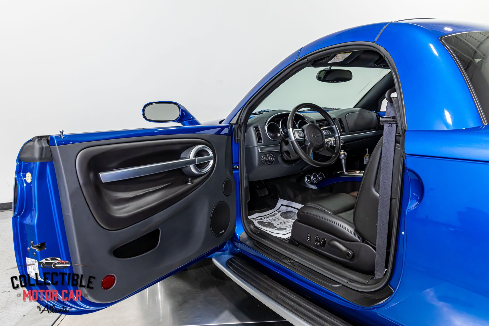 Used 2006 Chevrolet SSR w/ Preferred Equipment Group RWD image 65