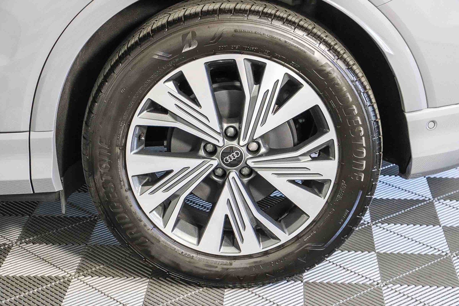 Used 2023 Audi Q4 e-tron Premium Plus w/ Premium Plus RWD image 12