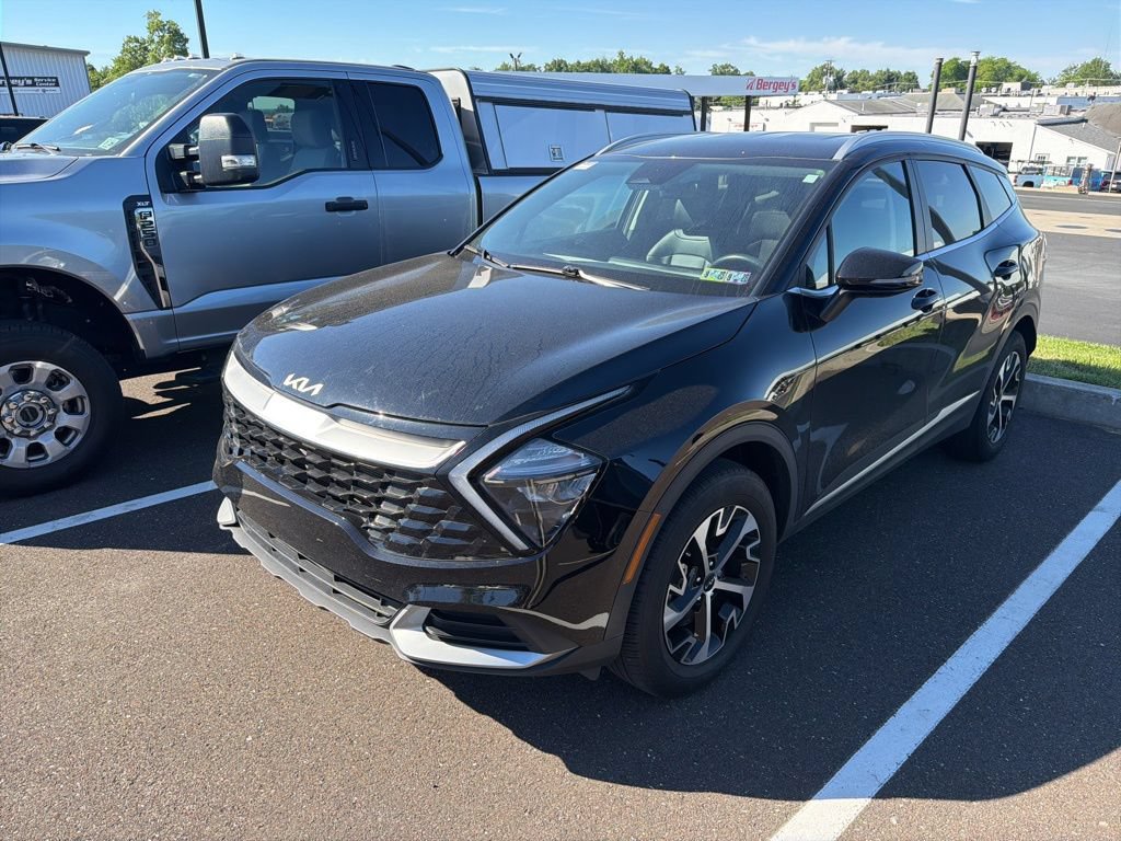 Used 2023 Kia Sportage EX AWD/4WD image 4