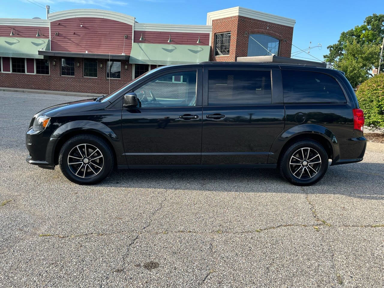 Used 2018 Dodge Grand Caravan GT image 10
