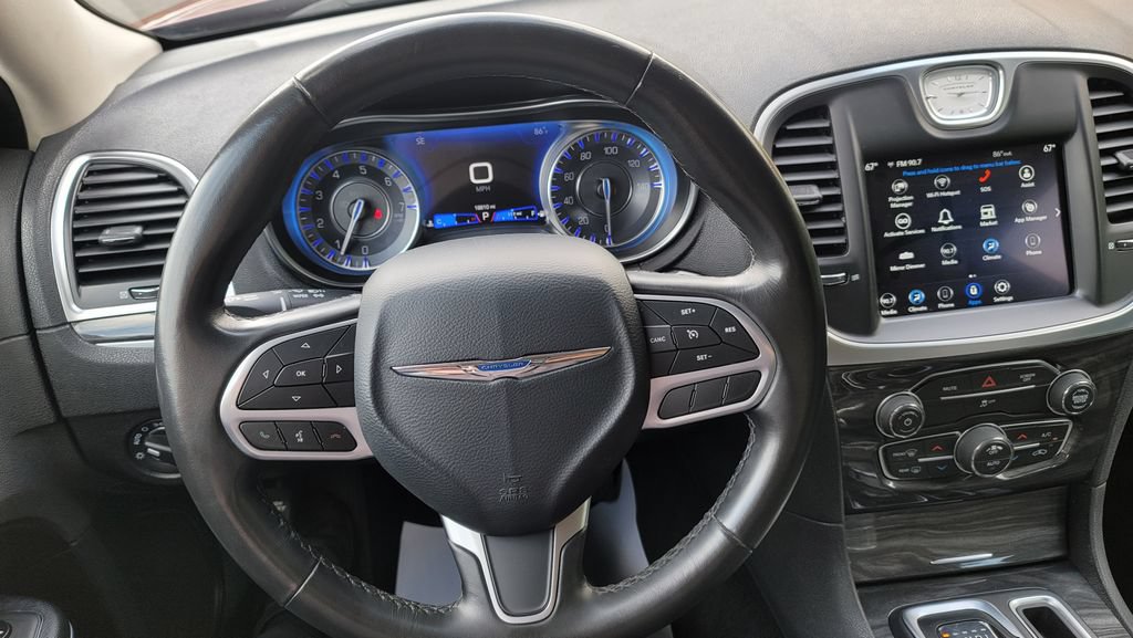 Used 2021 Chrysler 300 Touring w/ Sport Appearance Package AWD/4WD image 20