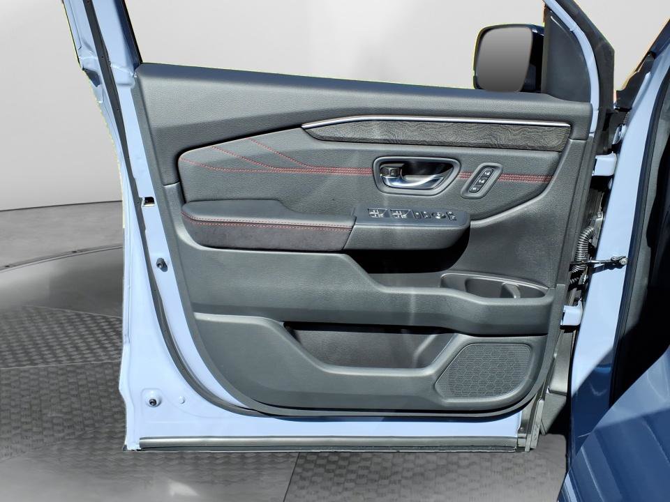 New 2026 Honda Pilot Black Edition image 15
