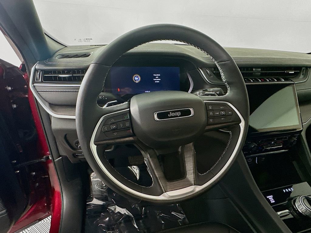 Certified 2025 Jeep Grand Cherokee Limited image 19
