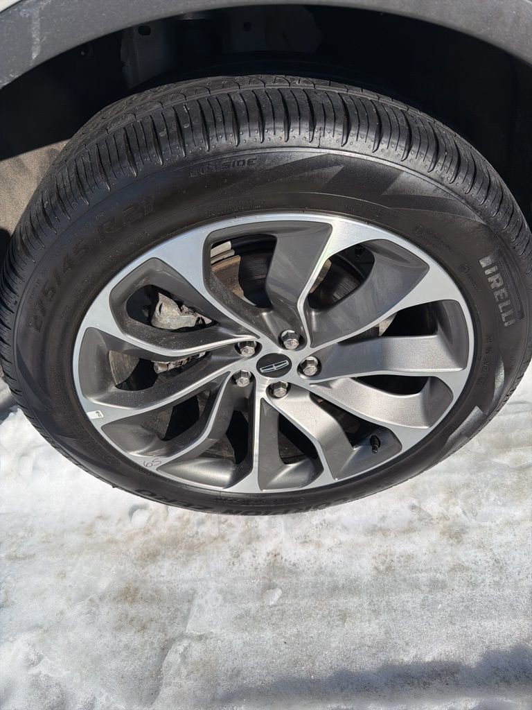 Used 2025 Lincoln Aviator Reserve w/ Illumination Package image 17