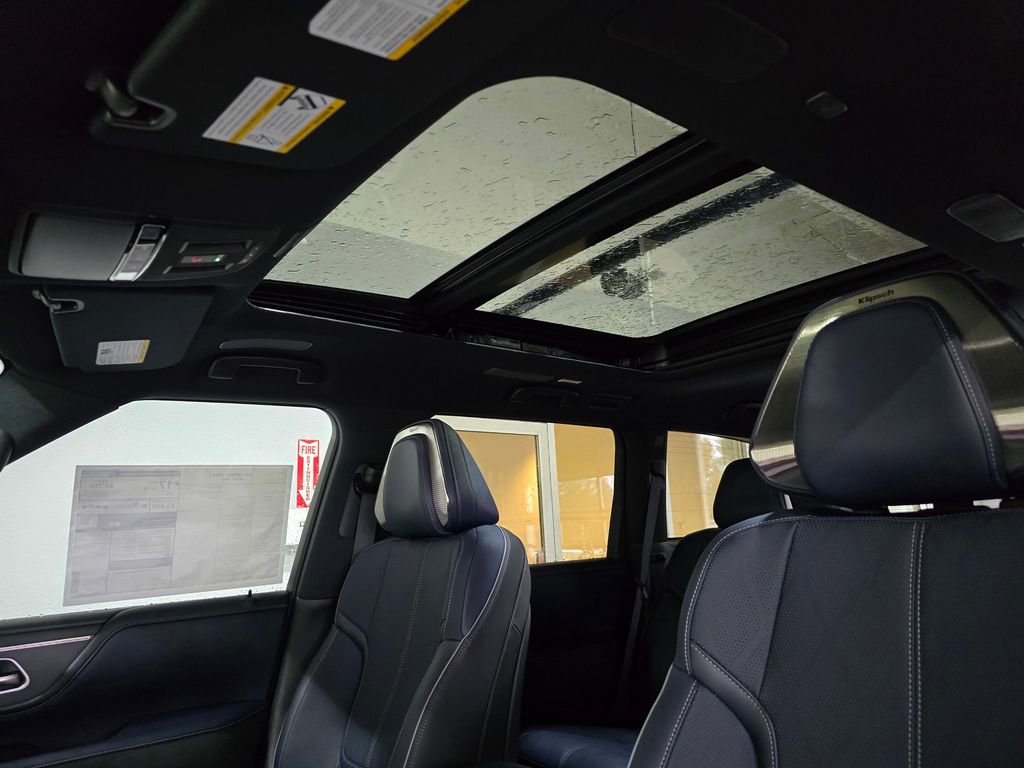 New 2026 INFINITI QX80 4WD w/ Sport Exterior Package image 22