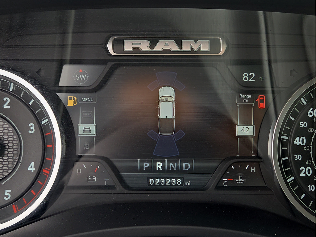 Used 2024 RAM 2500 Laramie w/ Towing Technology Group AWD/4WD image 18