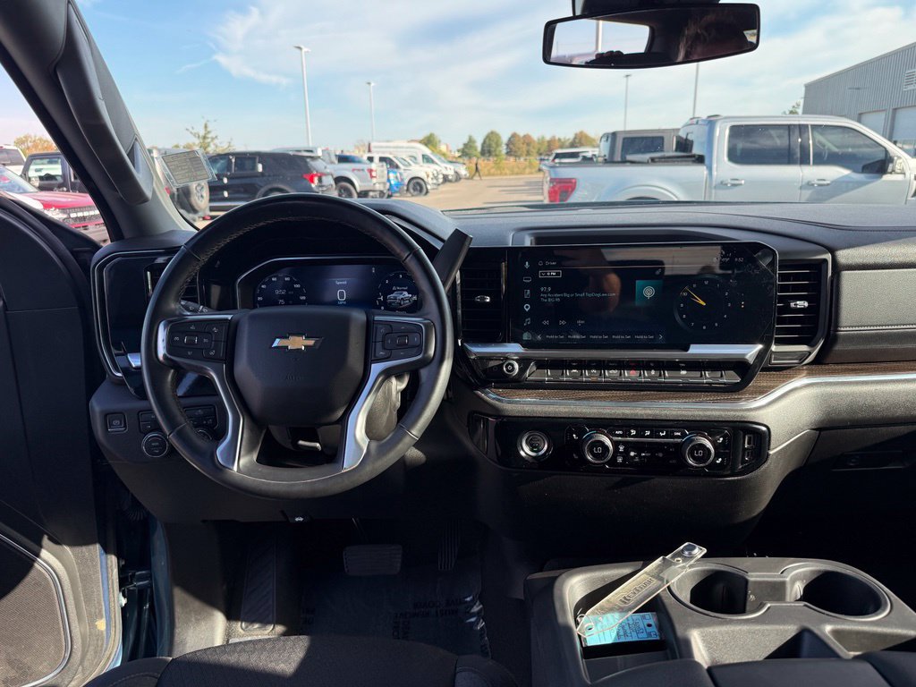 Used 2024 Chevrolet Silverado 1500 LT AWD/4WD image 13