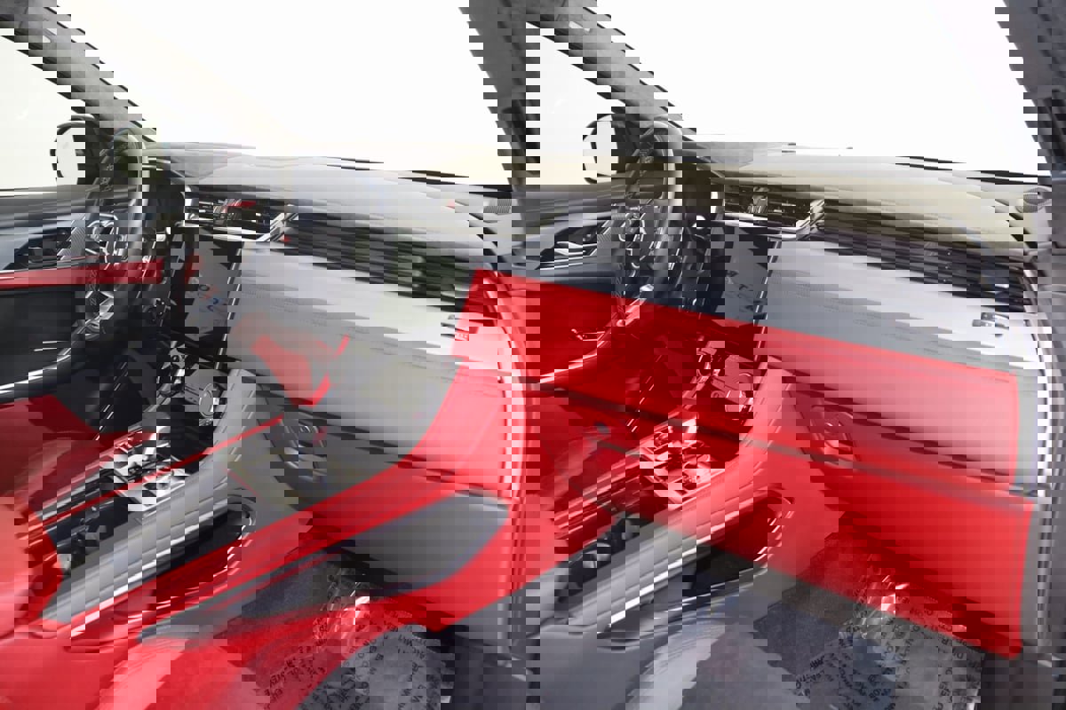 Used 2024 Jaguar F-PACE SVR image 81