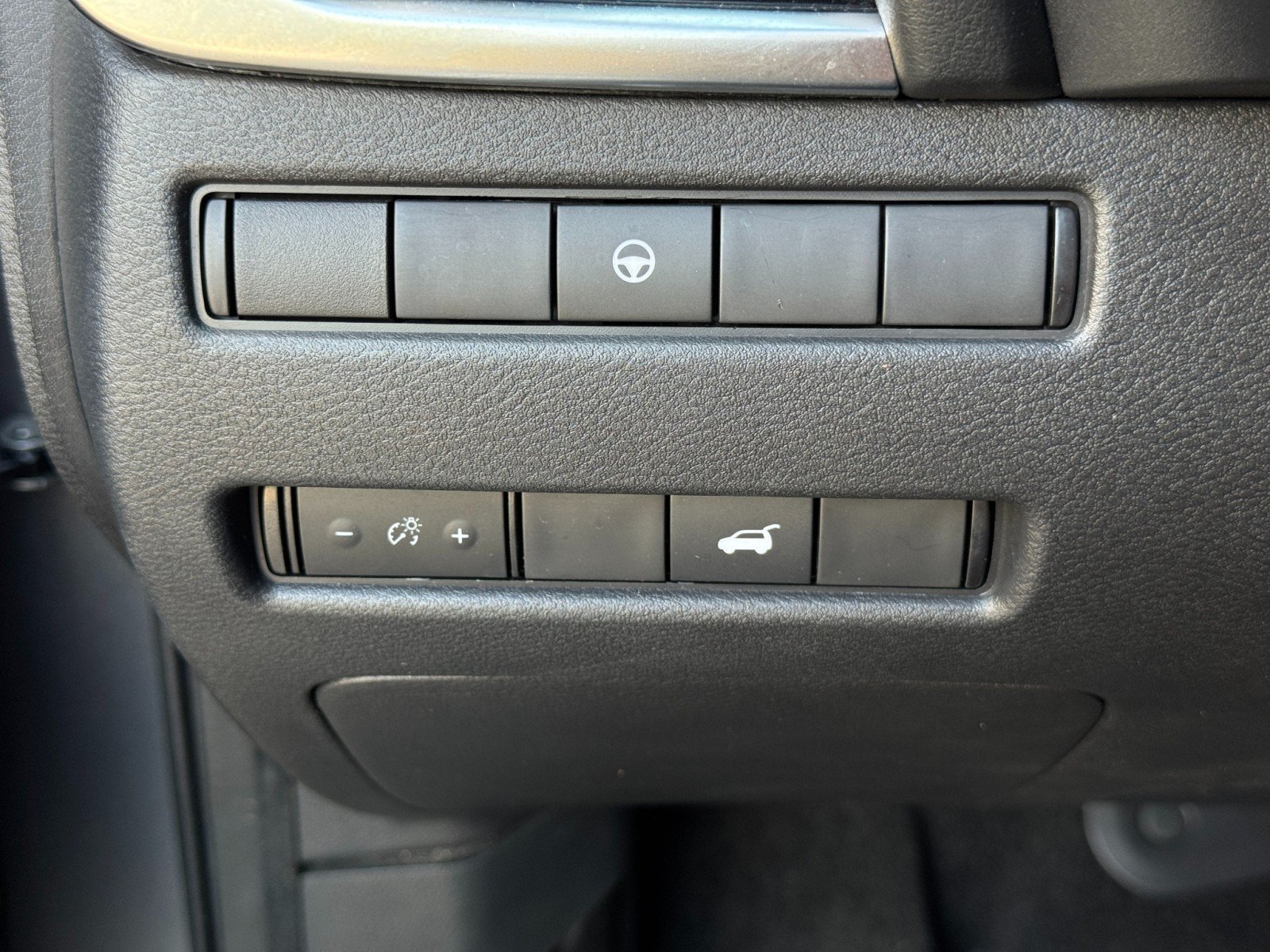 Used 2022 Nissan Rogue SL FWD image 18