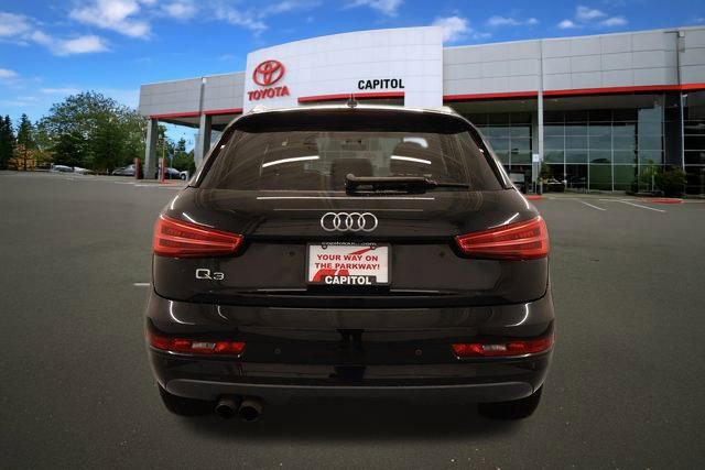 Used 2018 Audi Q3 2.0T Premium w/ Convenience Package image 3