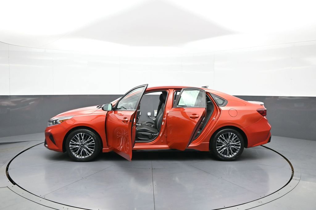 Certified 2023 Kia Forte GT-Line image 41