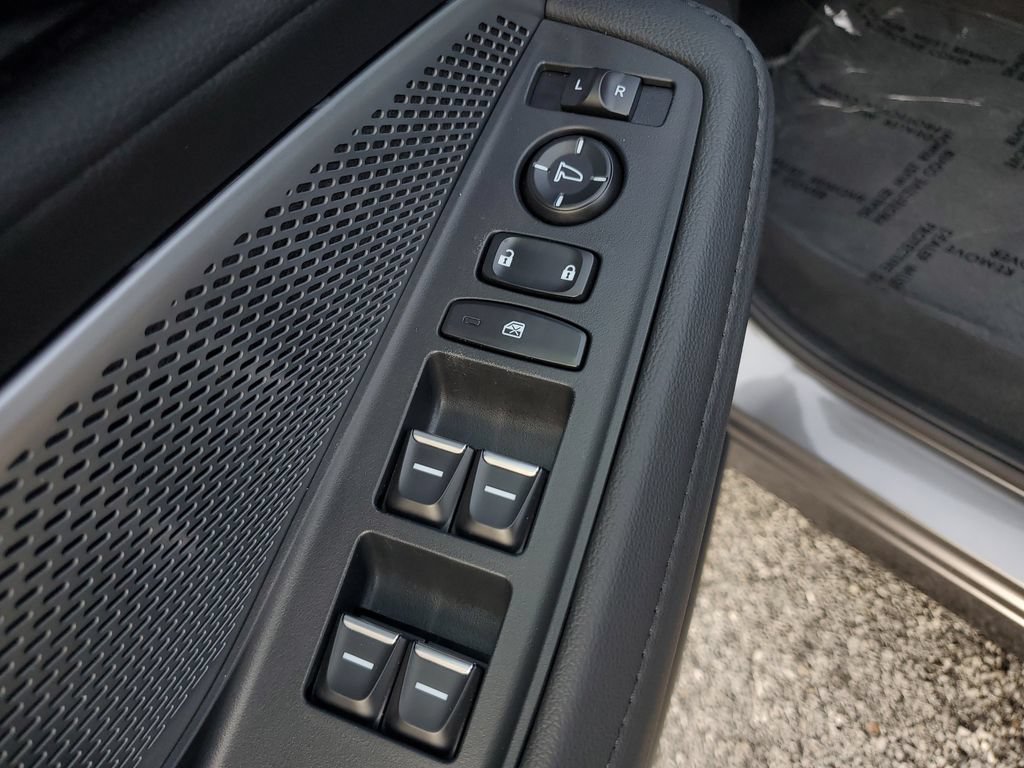 Certified 2025 Acura MDX FWD image 20