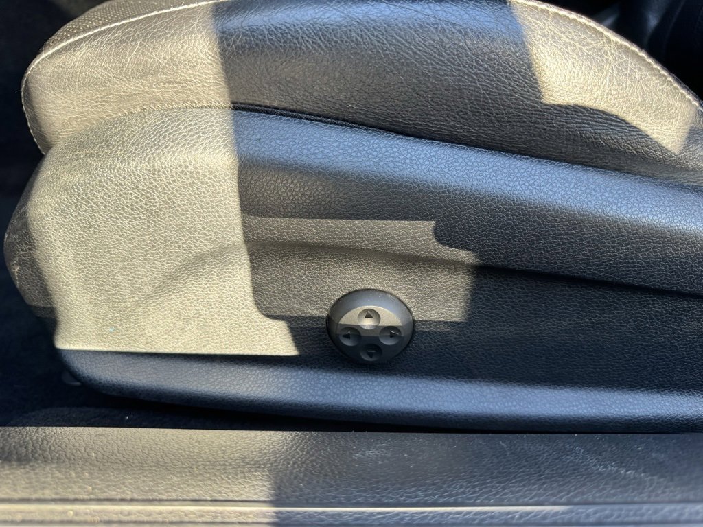 Used 2019 Mercedes-Benz E 450 Coupe w/ AMG Line Package image 16