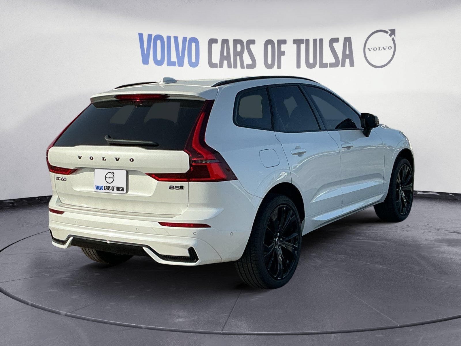 New 2026 Volvo XC60 B5 Ultra w/ Protection Package Premier AWD/4WD image 5