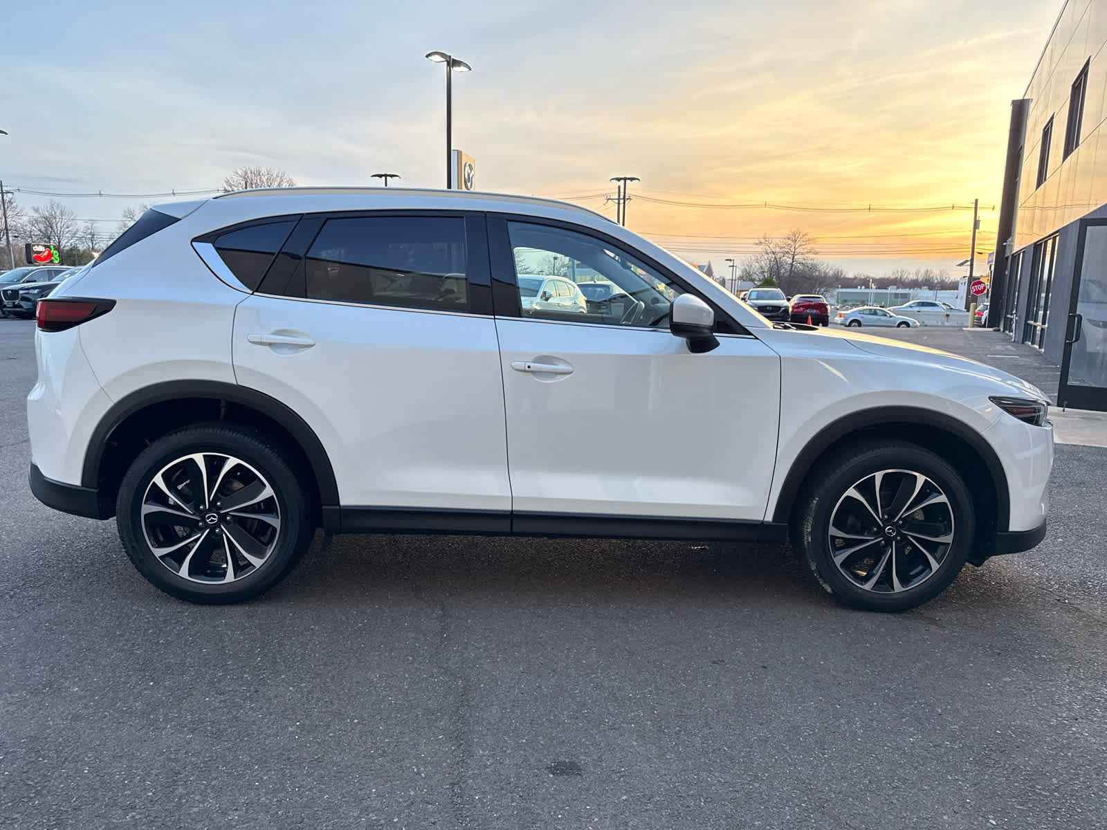 Certified 2023 MAZDA CX-5 AWD 2.5 S w/ Premium Package image 7