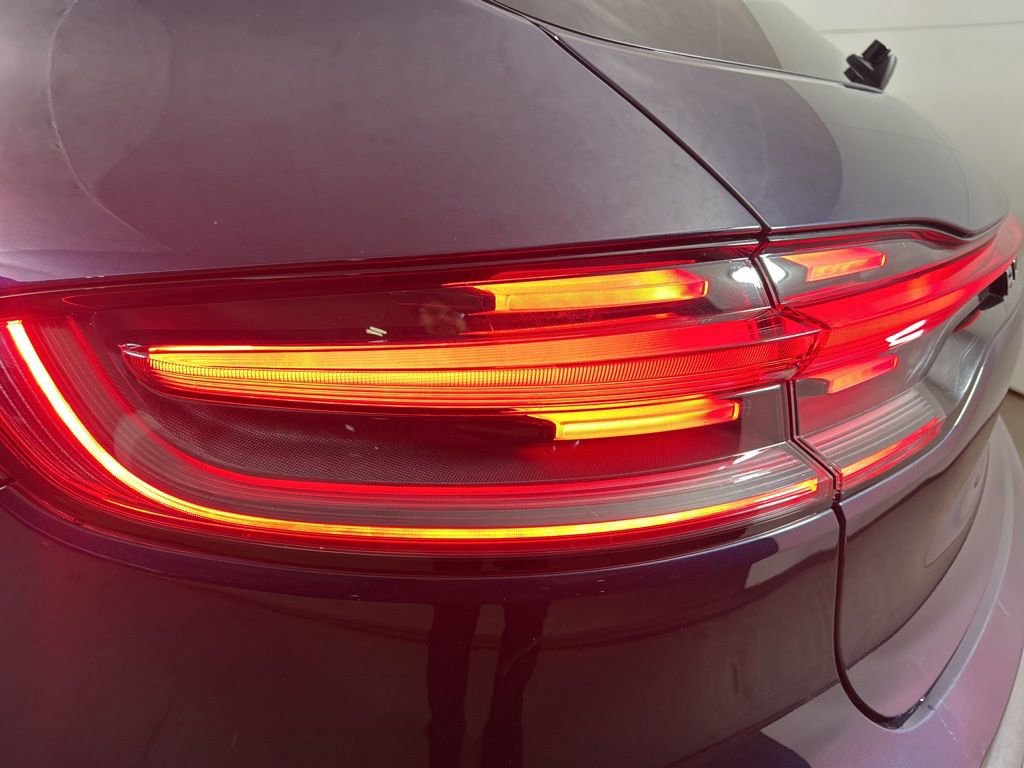 Certified 2022 Porsche Macan image 34