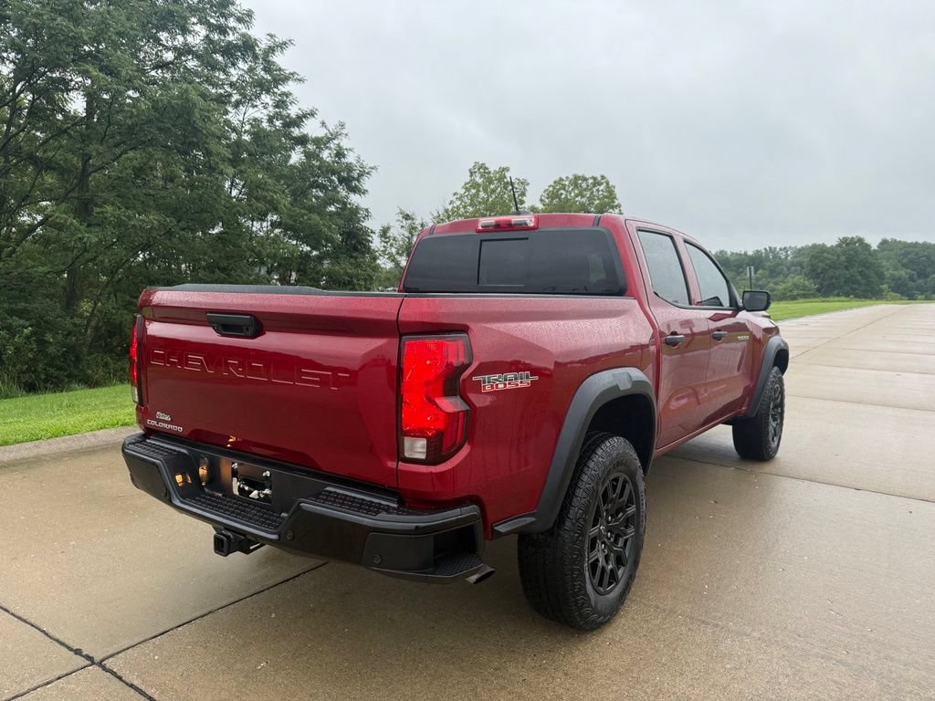 Used 2026 Chevrolet Colorado Trail Boss AWD/4WD image 3