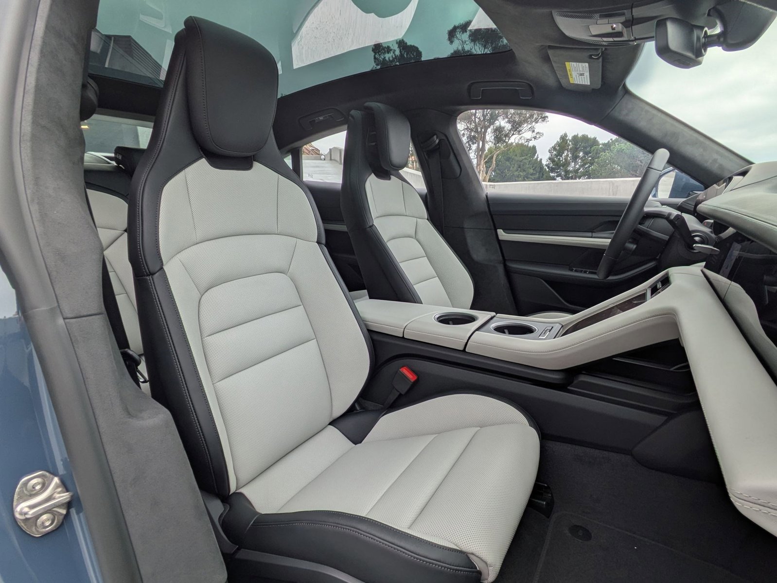 New 2026 Porsche Taycan GTS image 25
