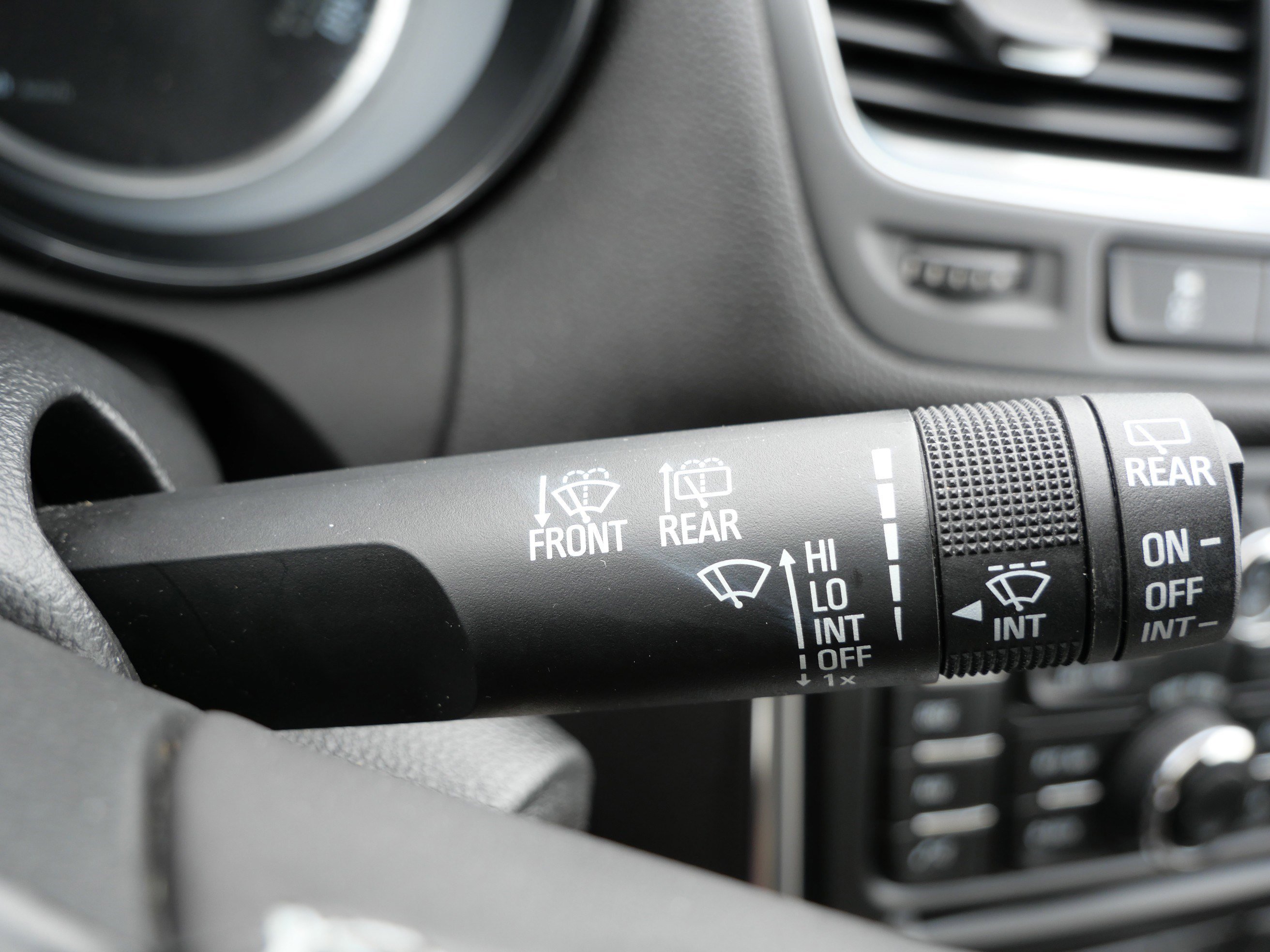 Used 2015 Buick Encore Convenience image 26