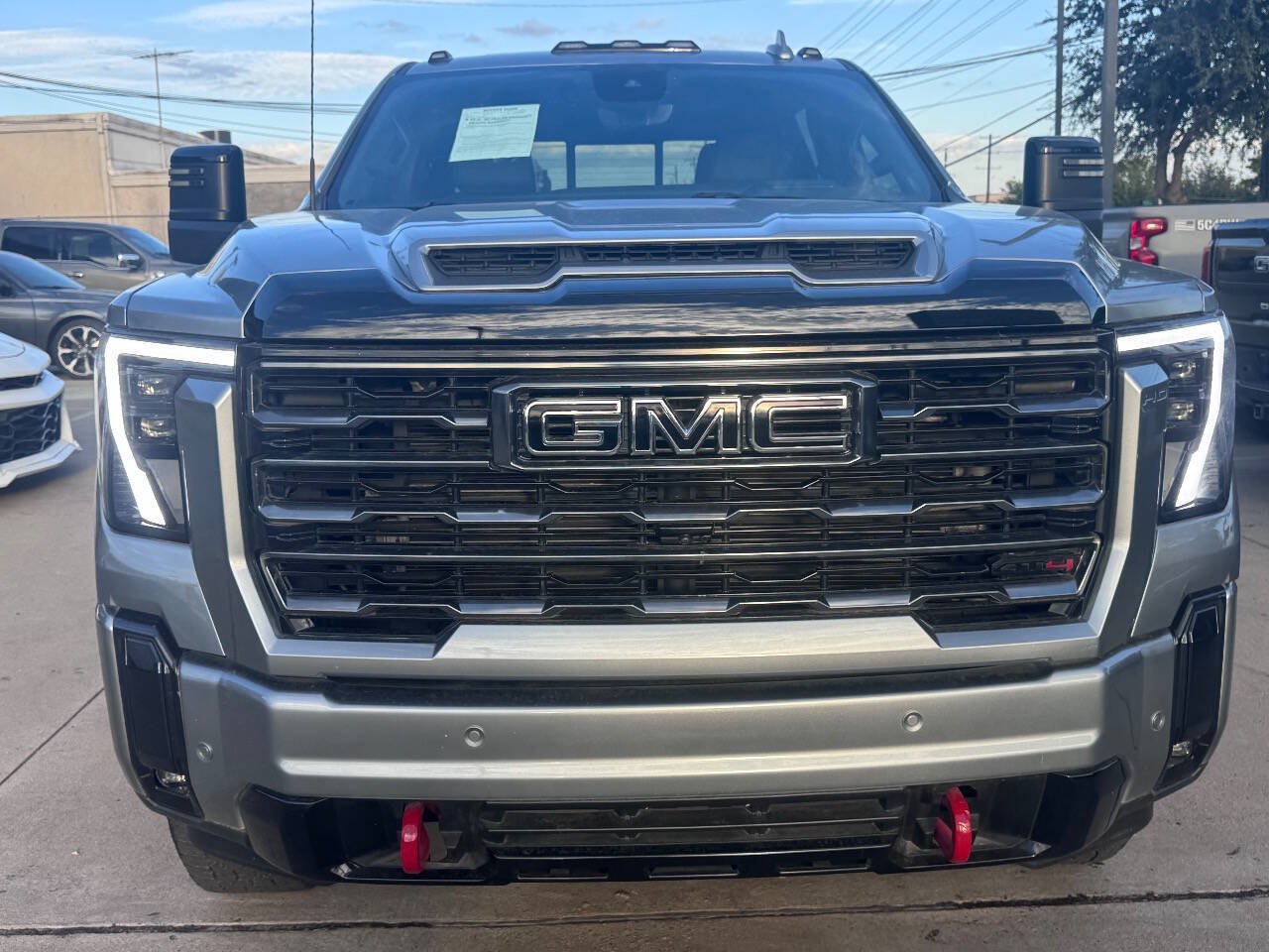 Used 2024 GMC Sierra 3500 AT4 w/ AT4 Premium Plus Package AWD/4WD image 3