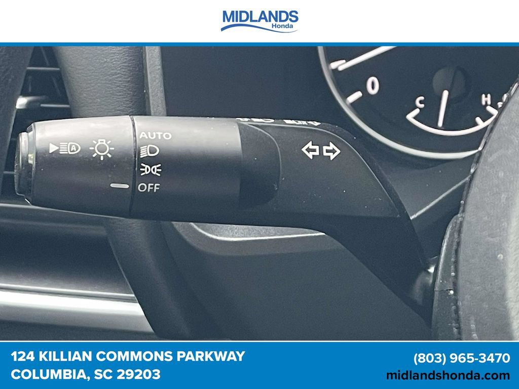 Used 2023 Nissan Rogue SV AWD/4WD image 23