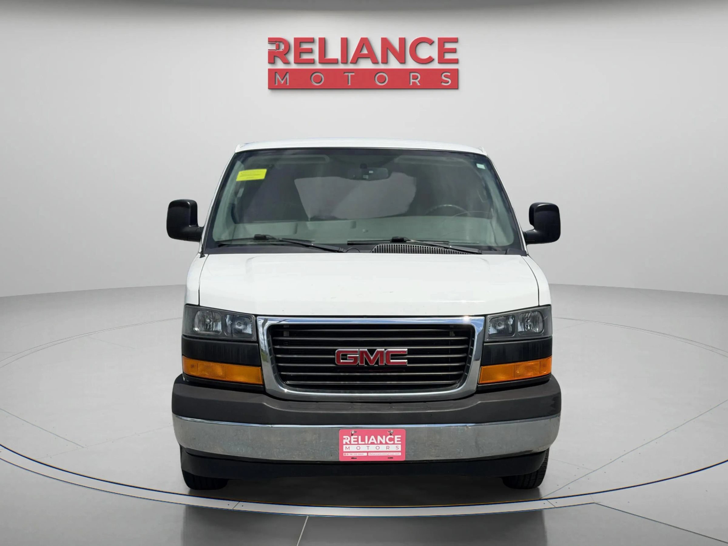 Used 2017 GMC Savana 2500 RWD image 8